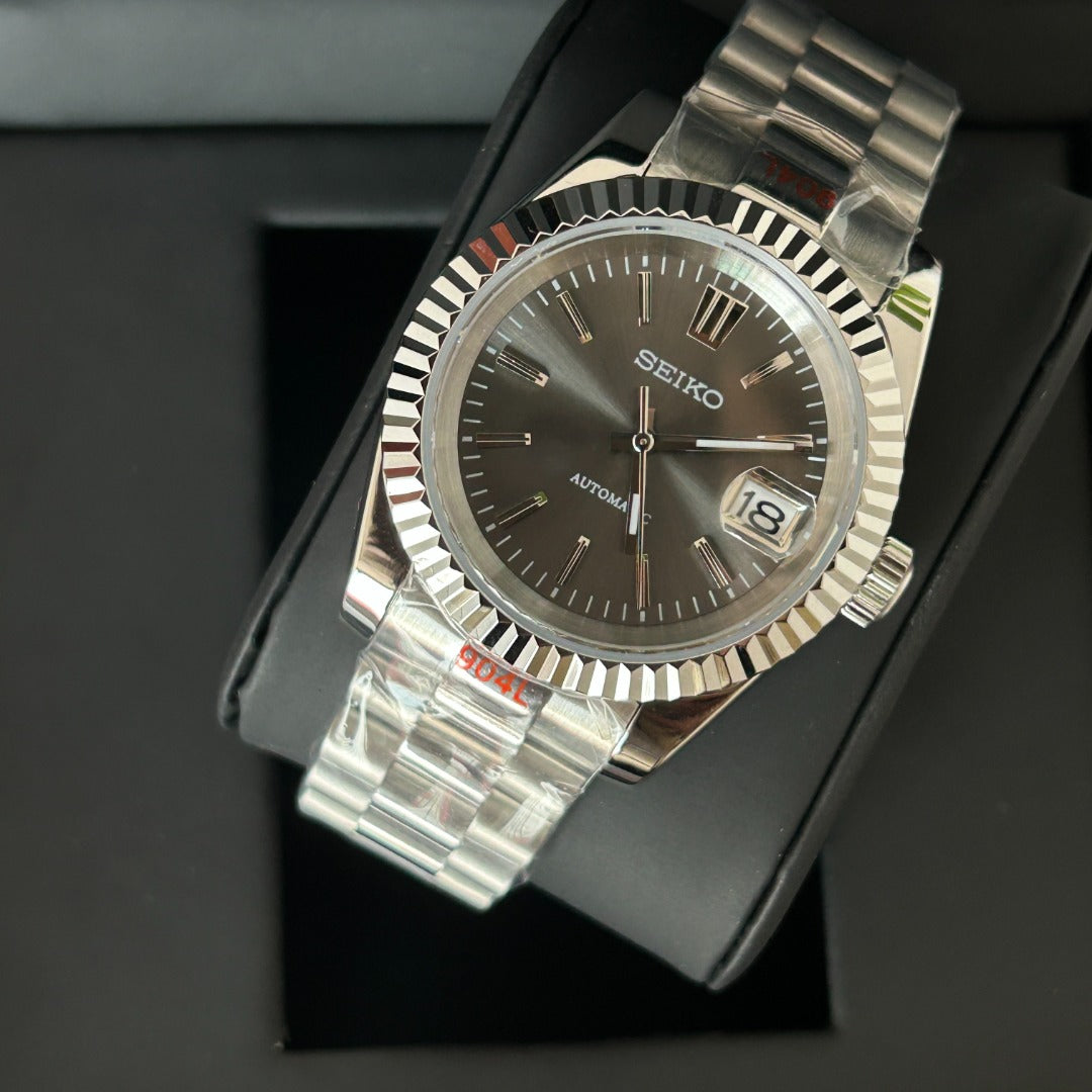 Seiko Date Sunburst Grey